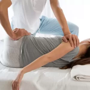 骨盤矯正は意味ないって本当？期待できる効果や注意点をご紹介のサムネイル